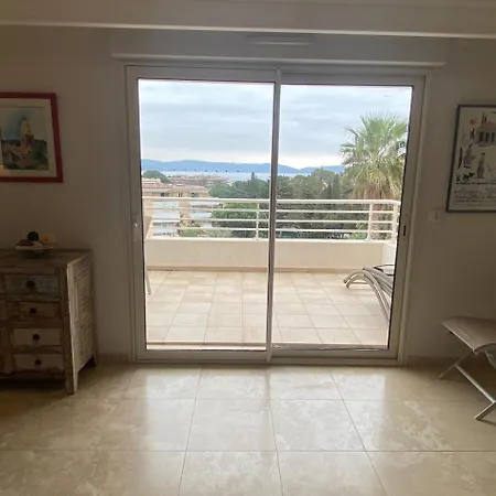 Domaine De La Baie キャバレール・シュル・メール