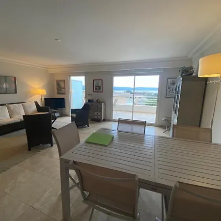 Domaine De La Baie アパート キャバレール・シュル・メール